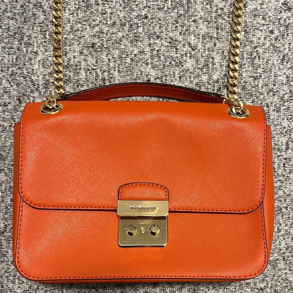 Michael Kors Brandi Medium Saffiano Leather Shoulder/Crossbody Bag - Picture 6 of 14